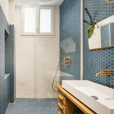 Superb In Perfect Condition Bright And Clear Appartement *
