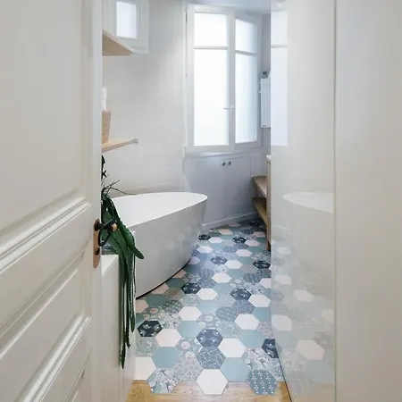 Appartement Superb In Perfect Condition Bright And Clear *